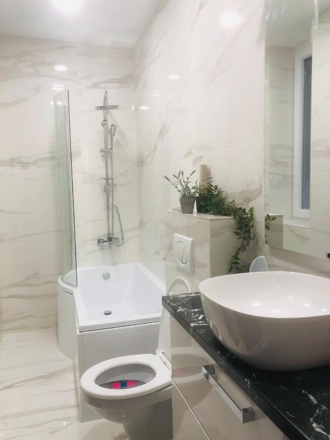 Belvarosi Apartman 1 Apartment มิชโคลซ์ ภายนอก รูปภาพ