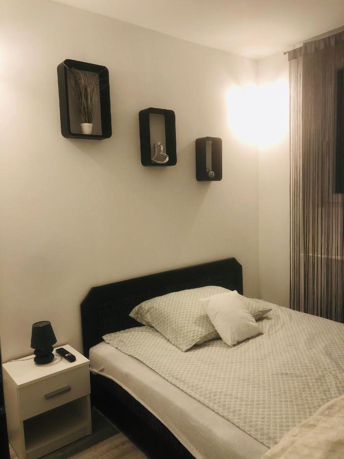 Belvarosi Apartman 1 Apartment มิชโคลซ์ ภายนอก รูปภาพ