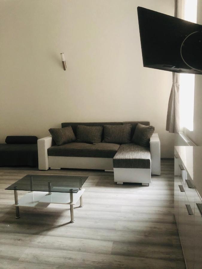 Belvarosi Apartman 1 Apartment มิชโคลซ์ ภายนอก รูปภาพ